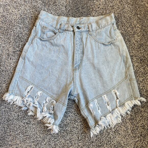 Vintage Women’s Lebon High Waisted Distressed Jean Shorts Size 15/16 (runs Small - Picture 1 of 9
